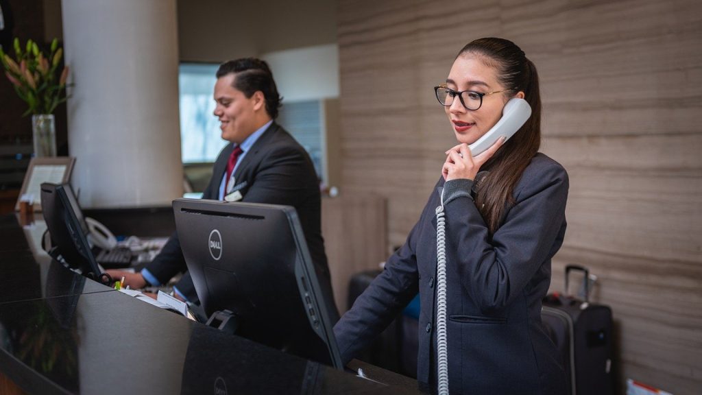 Préférez le contact téléphonique pour la réservation de votre chambre d'hôtel